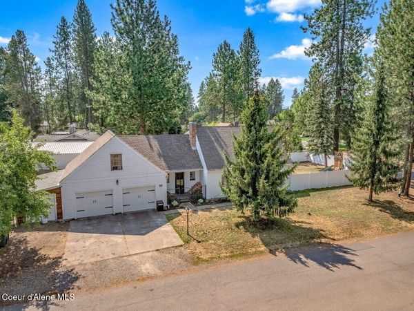1140 E Forest Park Ln , Coeur d'Alene, ID 83815
