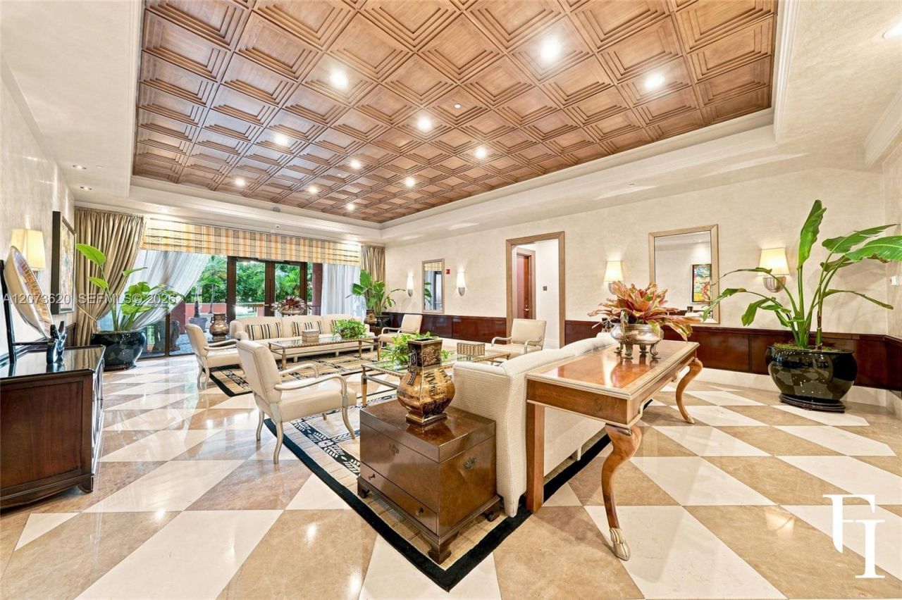 60 Edgewater Dr , Unit East, Coral Gables, FL 33133 Photo