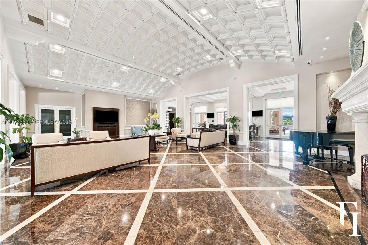 60 Edgewater Dr , Unit East, Coral Gables, FL 33133 Photo