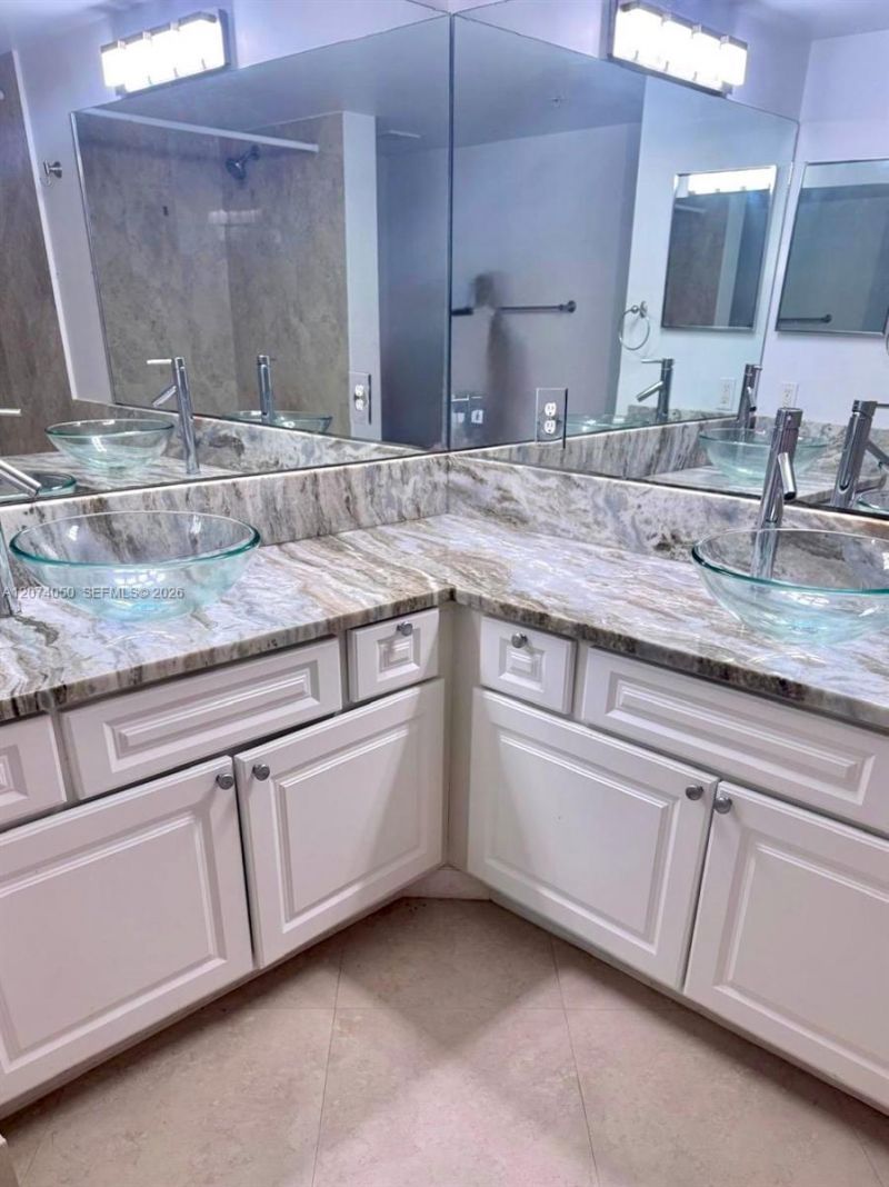 800 Scotia Dr , Unit 103, Hypoluxo, FL 33462 Photo