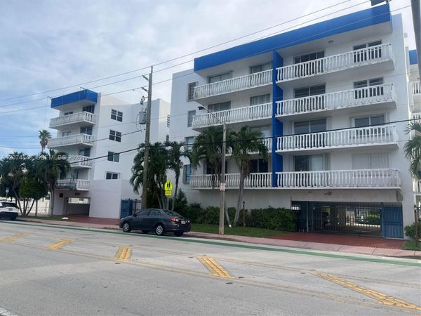8530 Byron Ave , Unit 402, Miami Beach, FL 33141