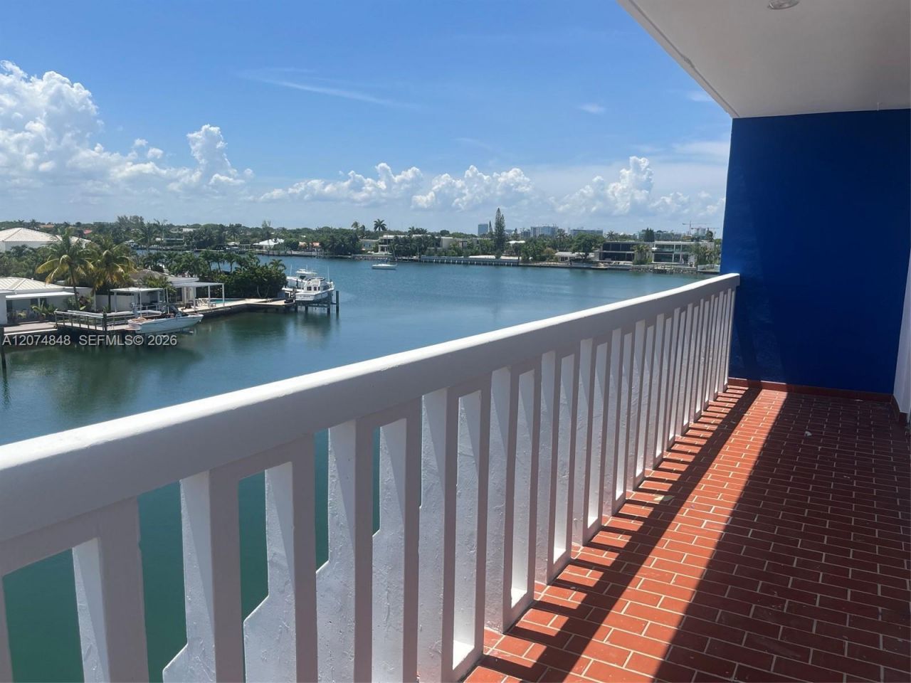 8530 Byron Ave , Unit 402, Miami Beach, FL 33141 Photo