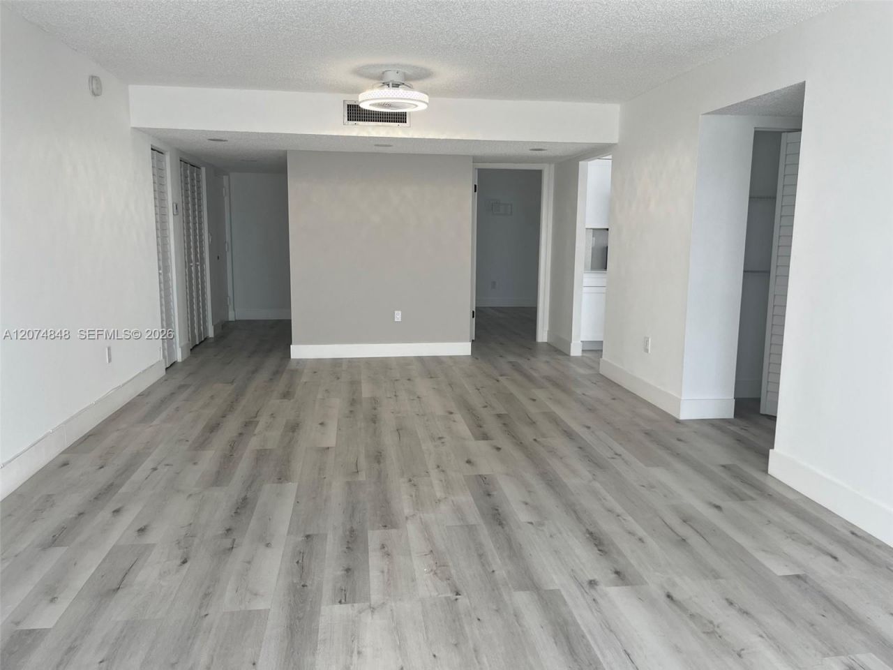 8530 Byron Ave , Unit 402, Miami Beach, FL 33141 Photo