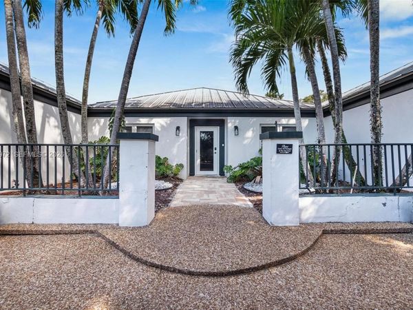 11155 SW 40th St , Davie, FL 33328