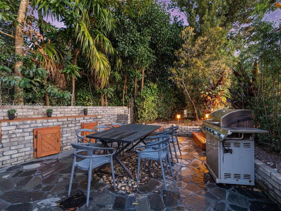 Property Image 76