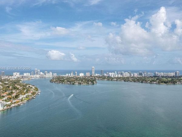 7601 E Treasure Dr , Unit PH206, North Bay Village, FL 33141