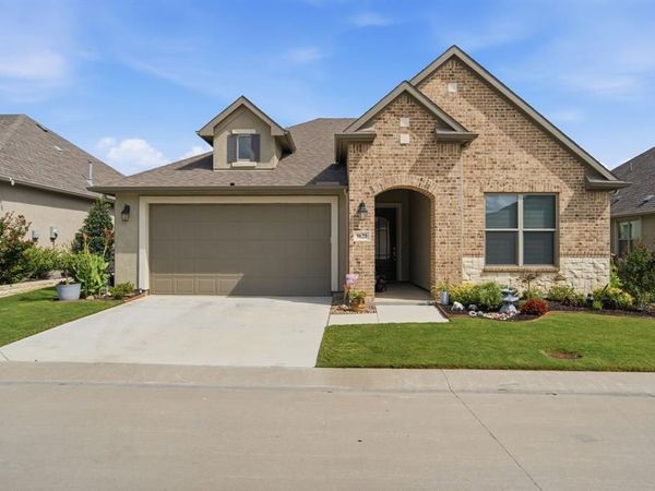 9620 Creekwood Drive, Denton, TX 76207