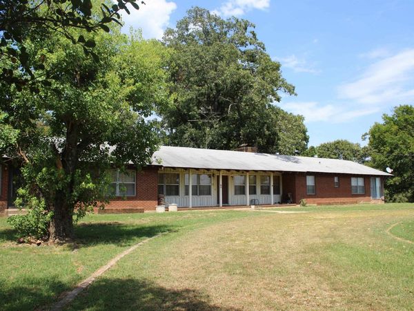 136 Fowler Road, Nashville, AR 71852
