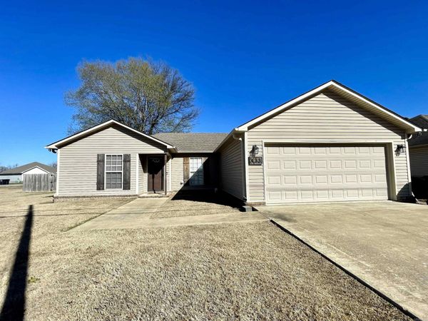 433 N Willow Avenue , Trumann, AR 72472