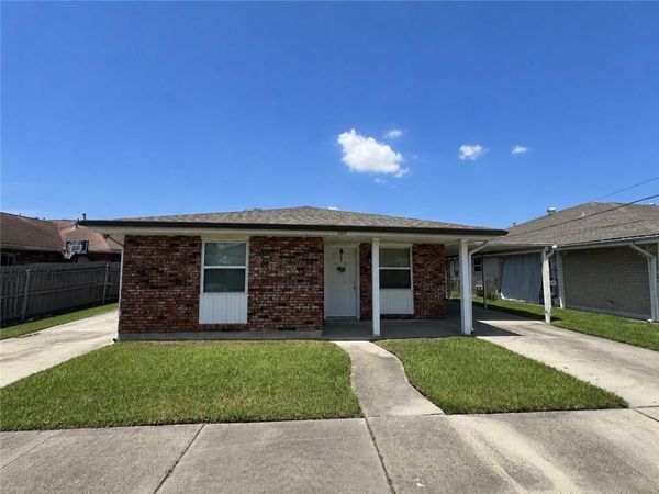 2312 STANDER Place, Chalmette, LA 70043