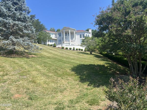 3354 Bentwood Drive, Kodak, TN 37764