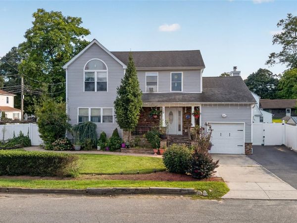 139 Smith Street , Amityville, NY 11701