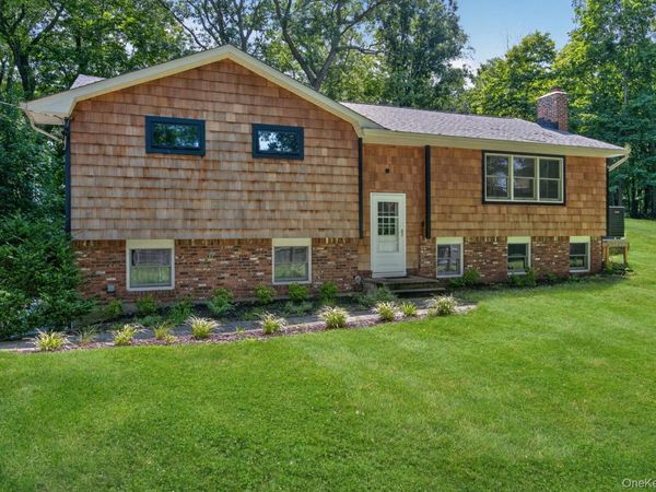6A Rochester Court , Huntington, NY 11743
