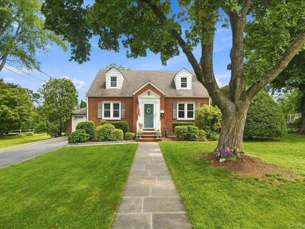332 Kelly Street , Hawthorne, NY 10532