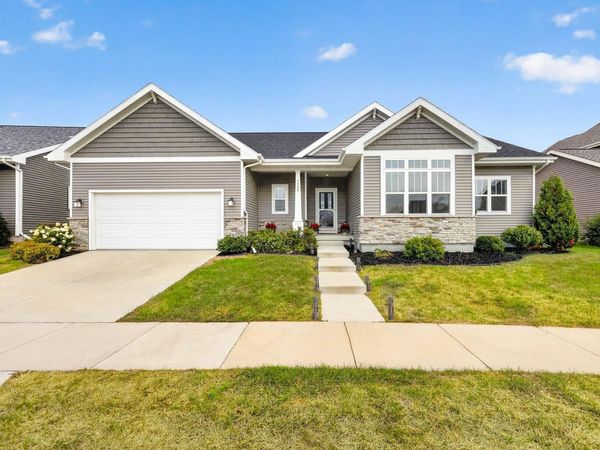 9928 White Fox Lane, Middleton, WI 53562