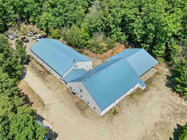 147 Middle Road, Tuftonboro, NH 03816