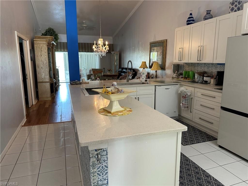 561 Saint Andrews , Naples, FL 34113 Photo