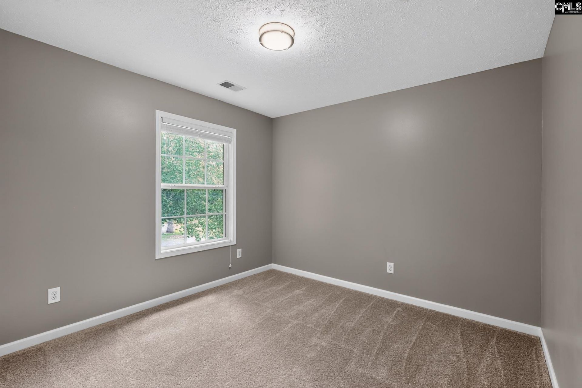 8 Otter Trail Court  Photo 24