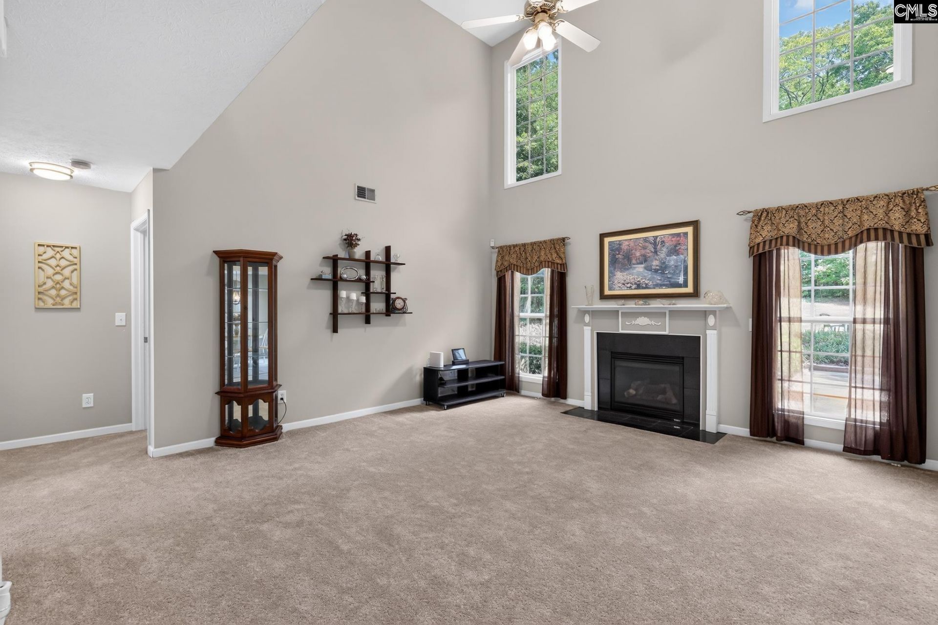 8 Otter Trail Court  Photo 6