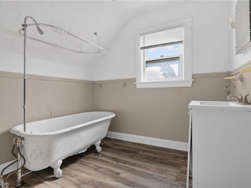 893 E 75th Street, Cleveland, OH 44103 Photo 19