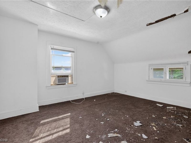 893 E 75th Street, Cleveland, OH 44103 Photo 20