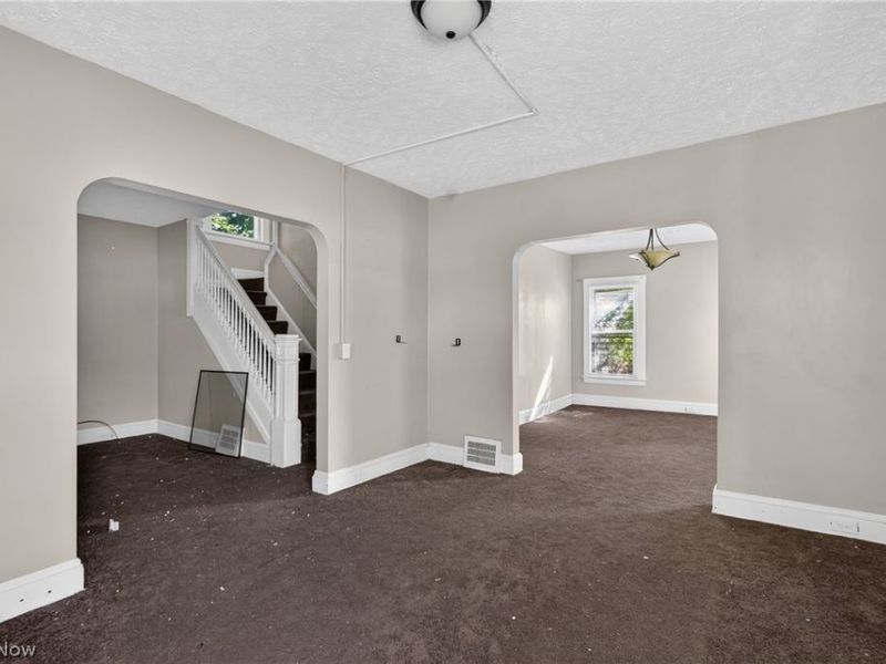 893 E 75th Street, Cleveland, OH 44103 Photo 6