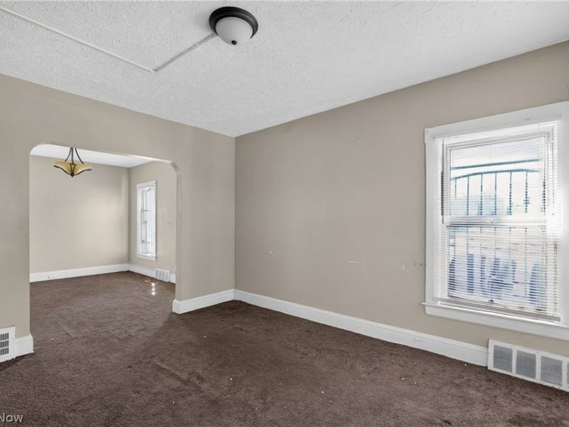 893 E 75th Street, Cleveland, OH 44103 Photo 7