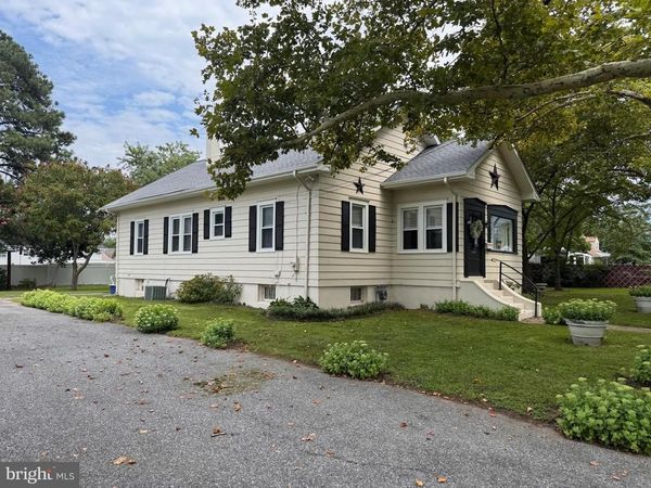 16 NORMAN AVENUE, DELRAN, NJ 08075