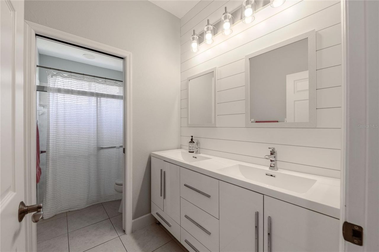 1221 Vista Hills Drive , Lakeland, FL 33813 Photo