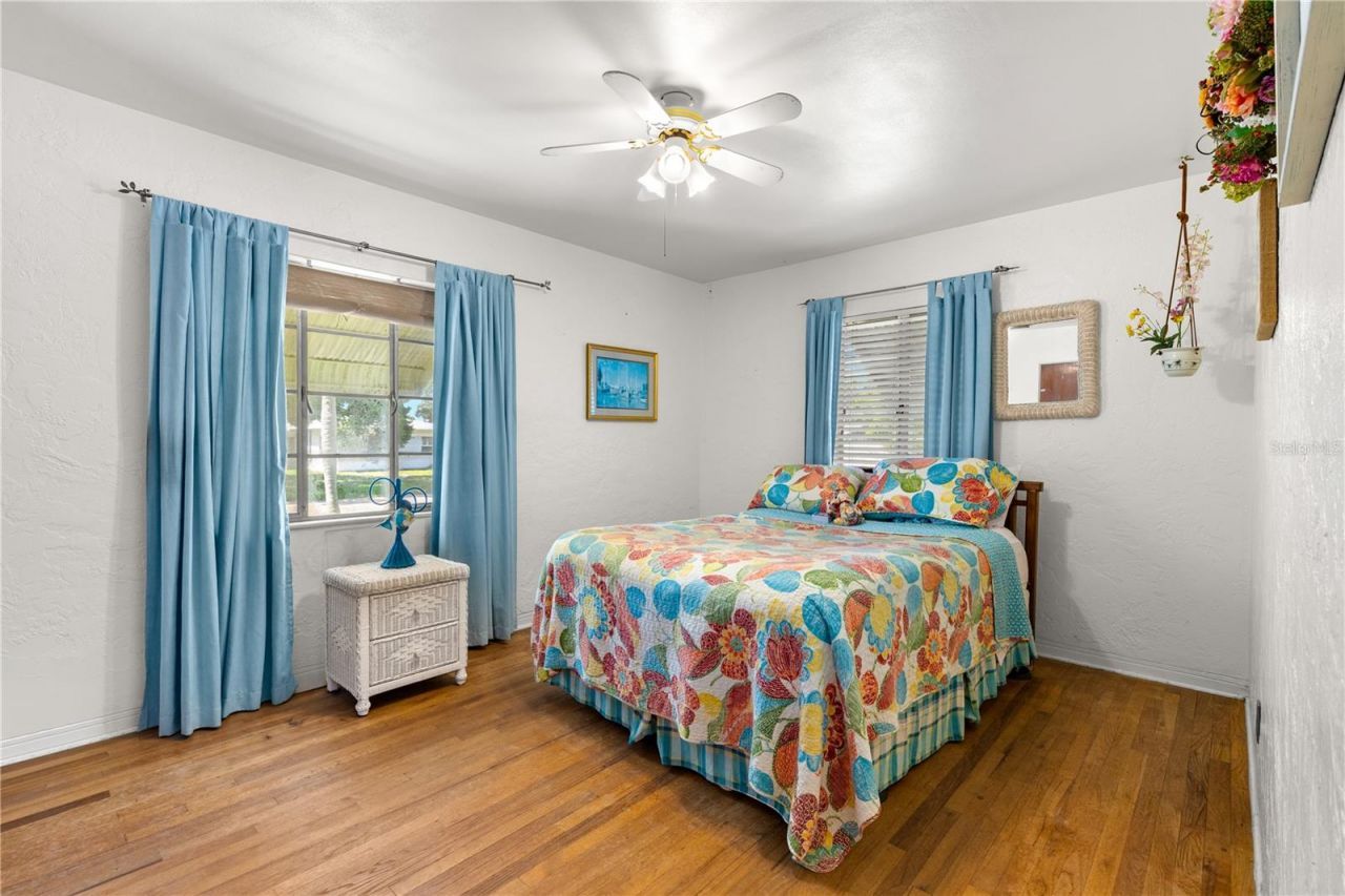 4559 N Yardley Avenue N, Saint Petersburg, FL 33713 Photo