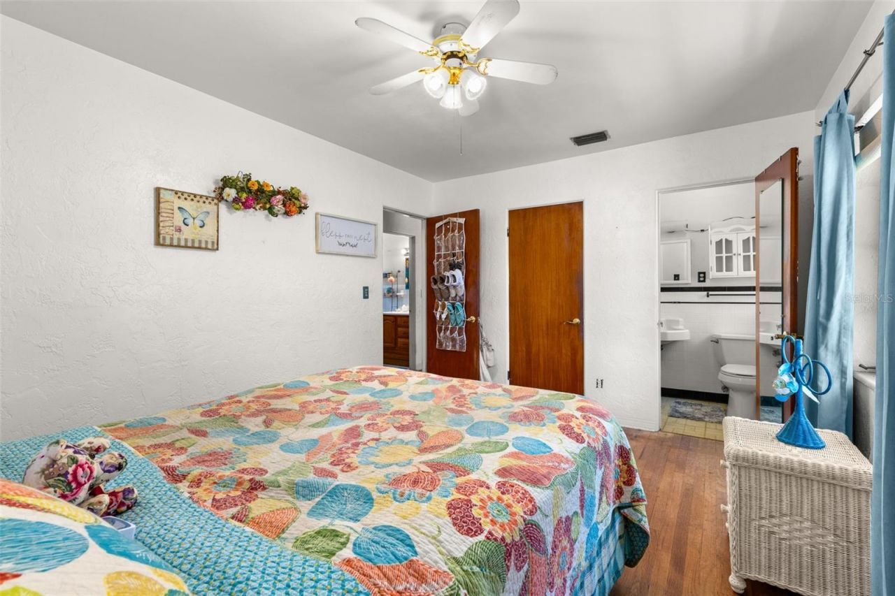4559 N Yardley Avenue N, Saint Petersburg, FL 33713 Photo