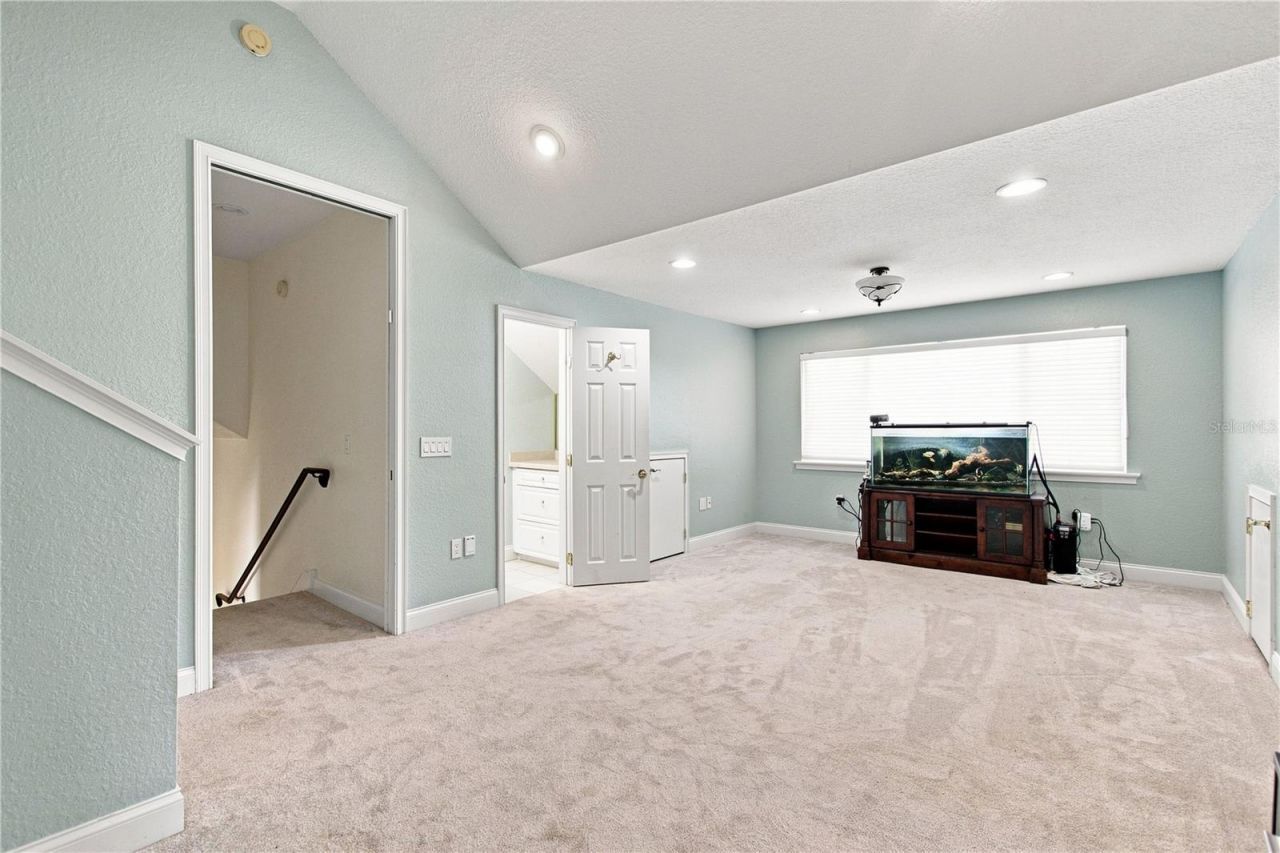 9469 Waterford Oaks Drive , Winter Haven, FL 33884 Photo