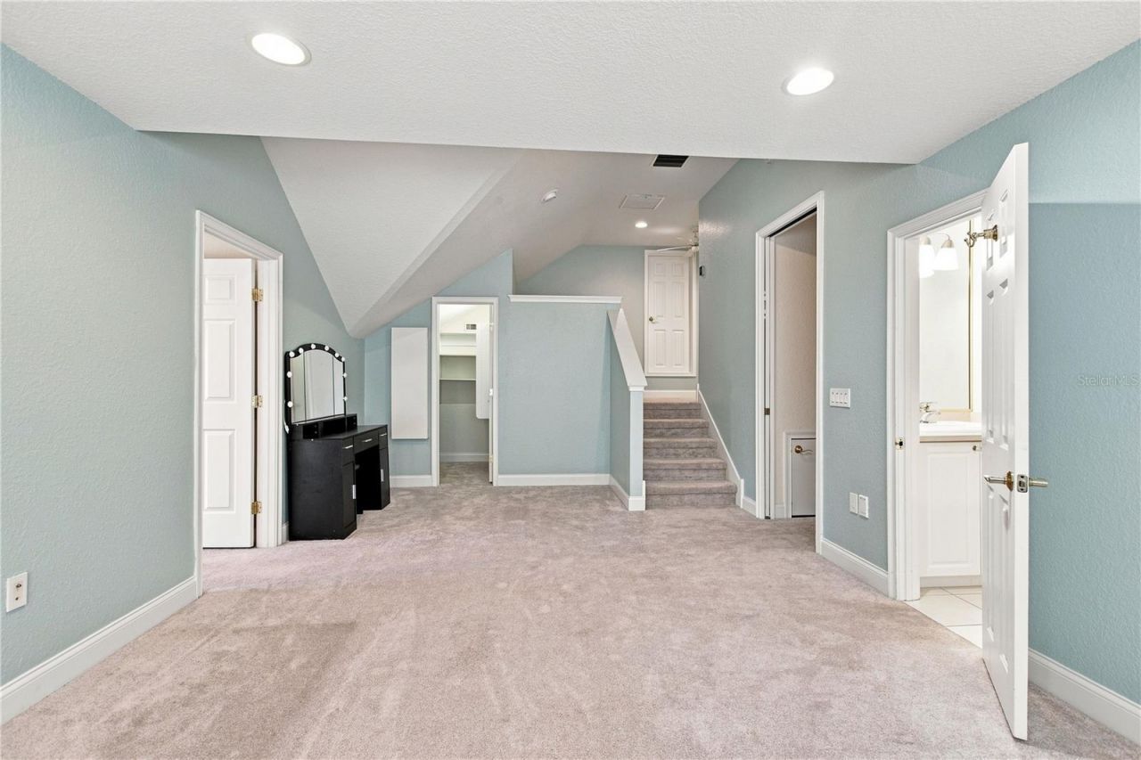 9469 Waterford Oaks Drive , Winter Haven, FL 33884 Photo