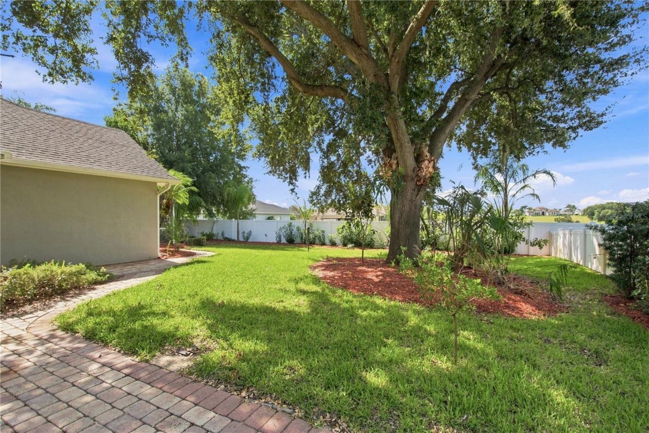 9469 Waterford Oaks Drive , Winter Haven, FL 33884 Photo