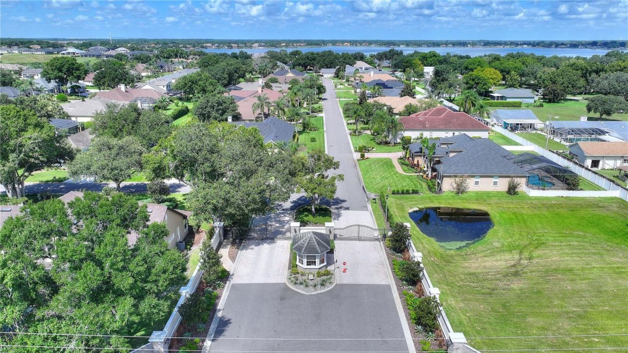 9469 Waterford Oaks Drive , Winter Haven, FL 33884 Photo