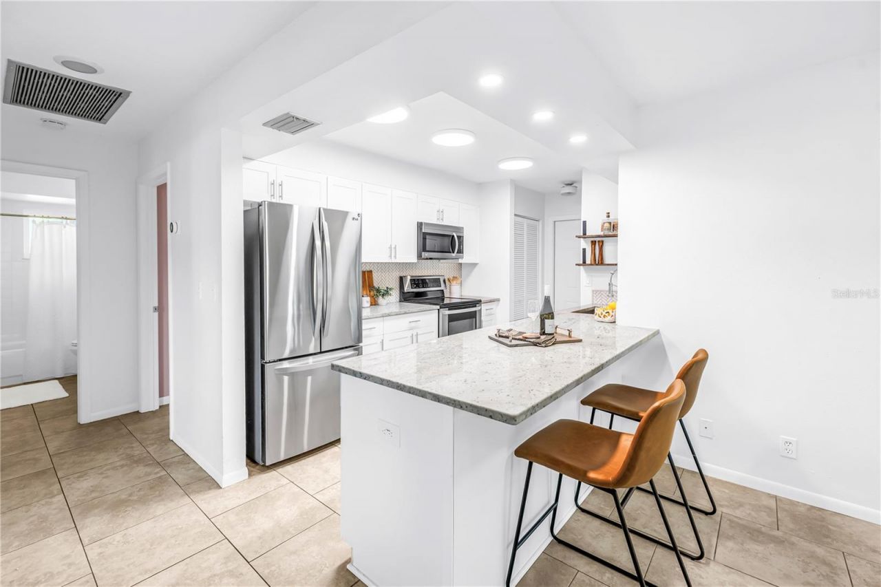 109 34th Avenue N, Saint Petersburg, FL 33704 Photo