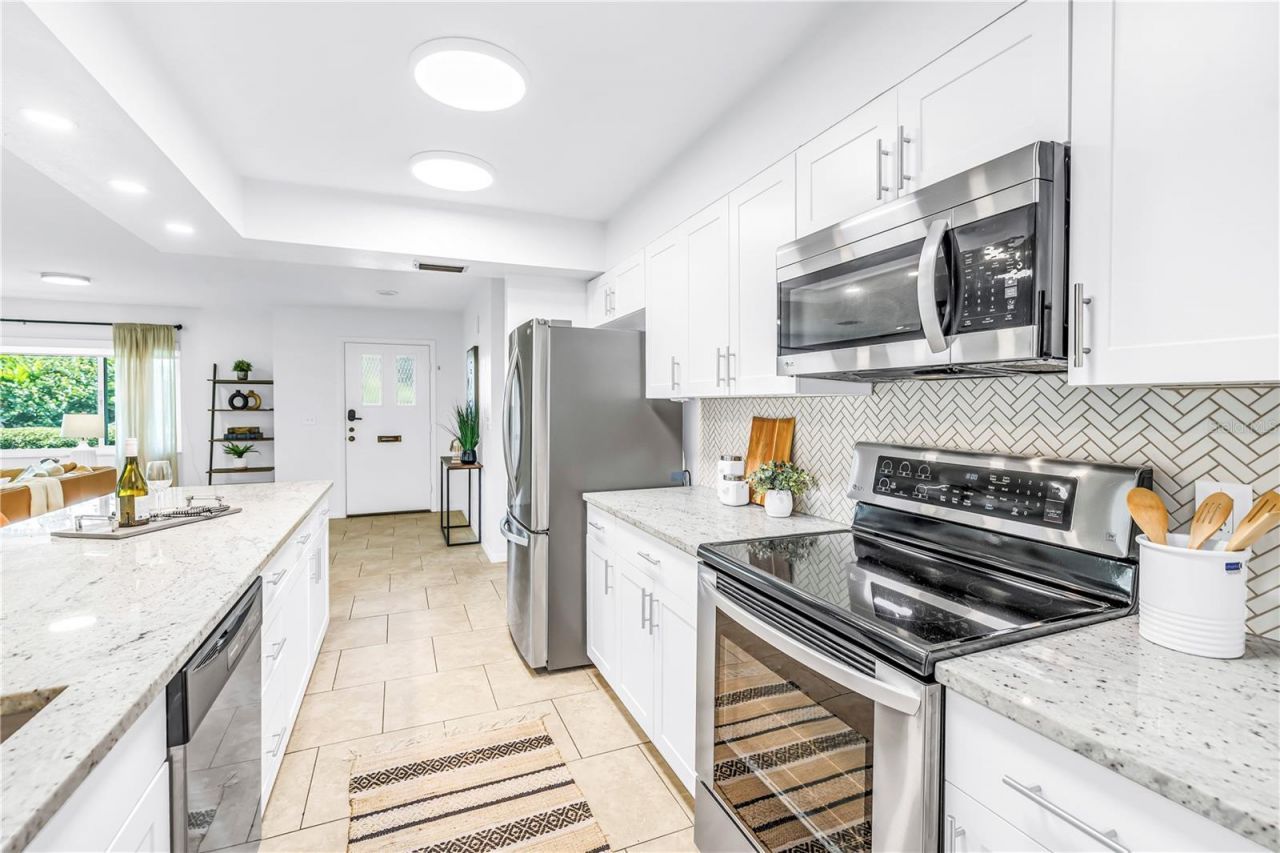 109 34th Avenue N, Saint Petersburg, FL 33704 Photo