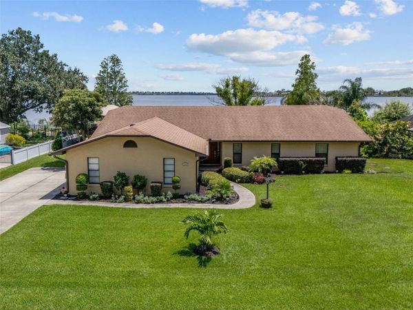 926 VAN DRIVE , AUBURNDALE, FL 33823