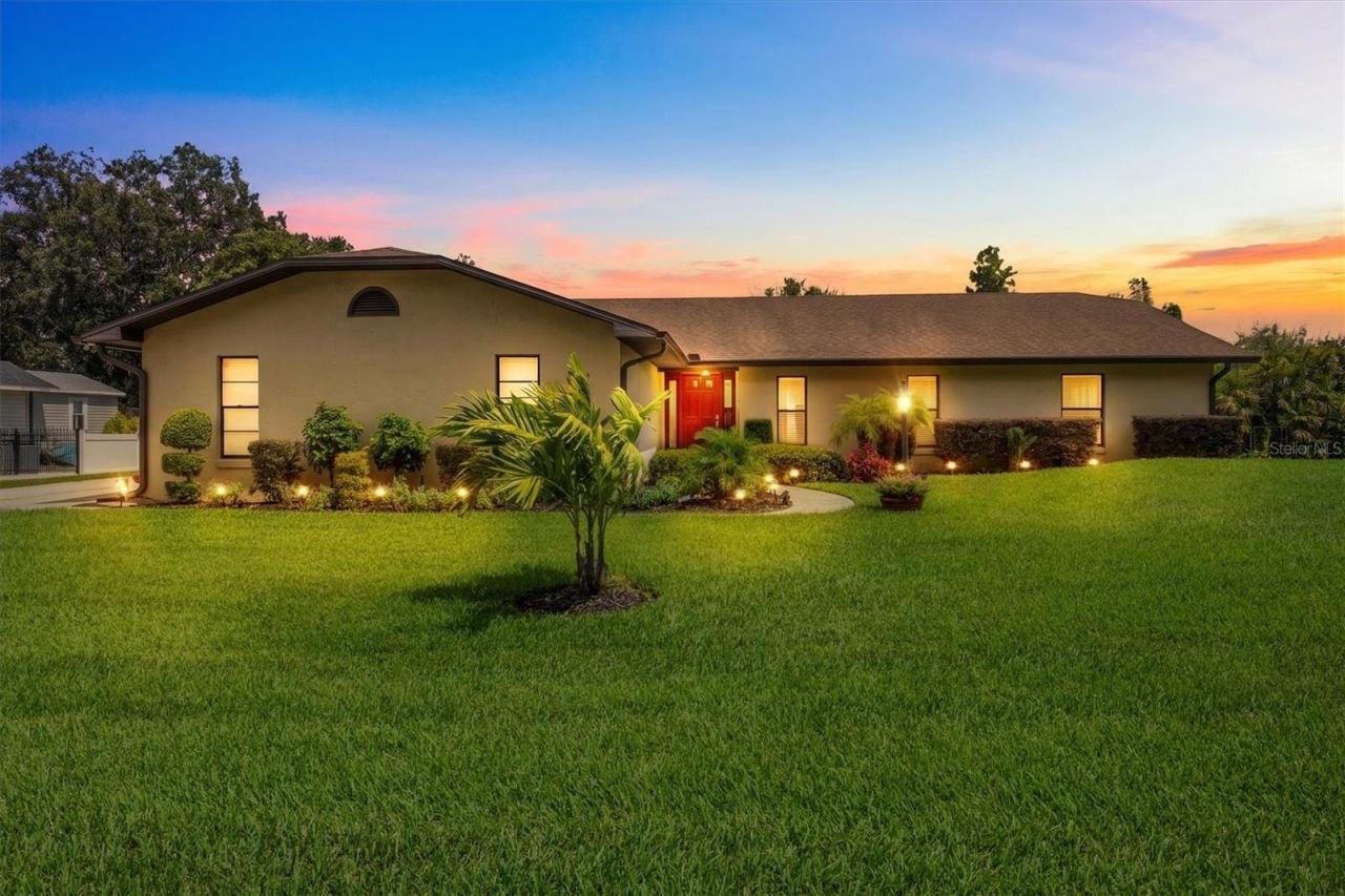 926 Van Drive , Auburndale, FL 33823 Photo