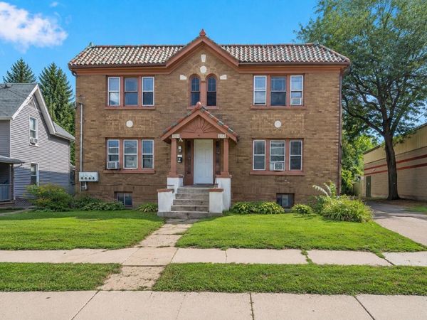 1119 9TH Avenue , Rockford, IL 61101