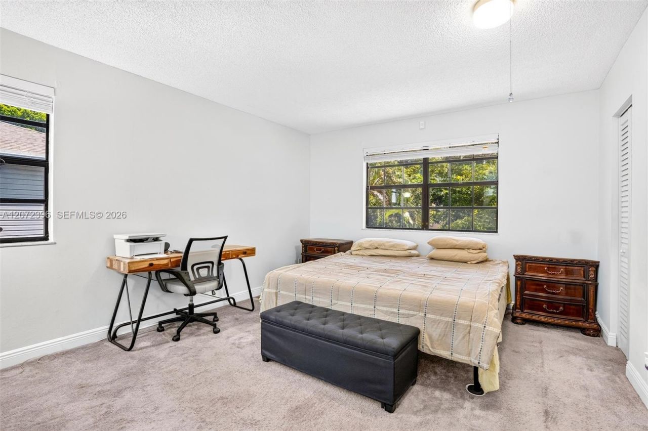 10348 NW 3rd St, Pembroke Pines, FL 33026 Photo