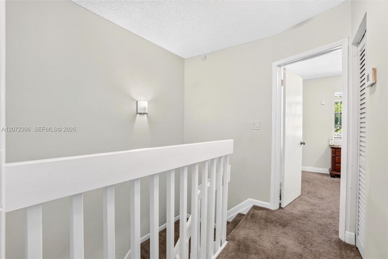 10348 NW 3rd St, Pembroke Pines, FL 33026 Photo