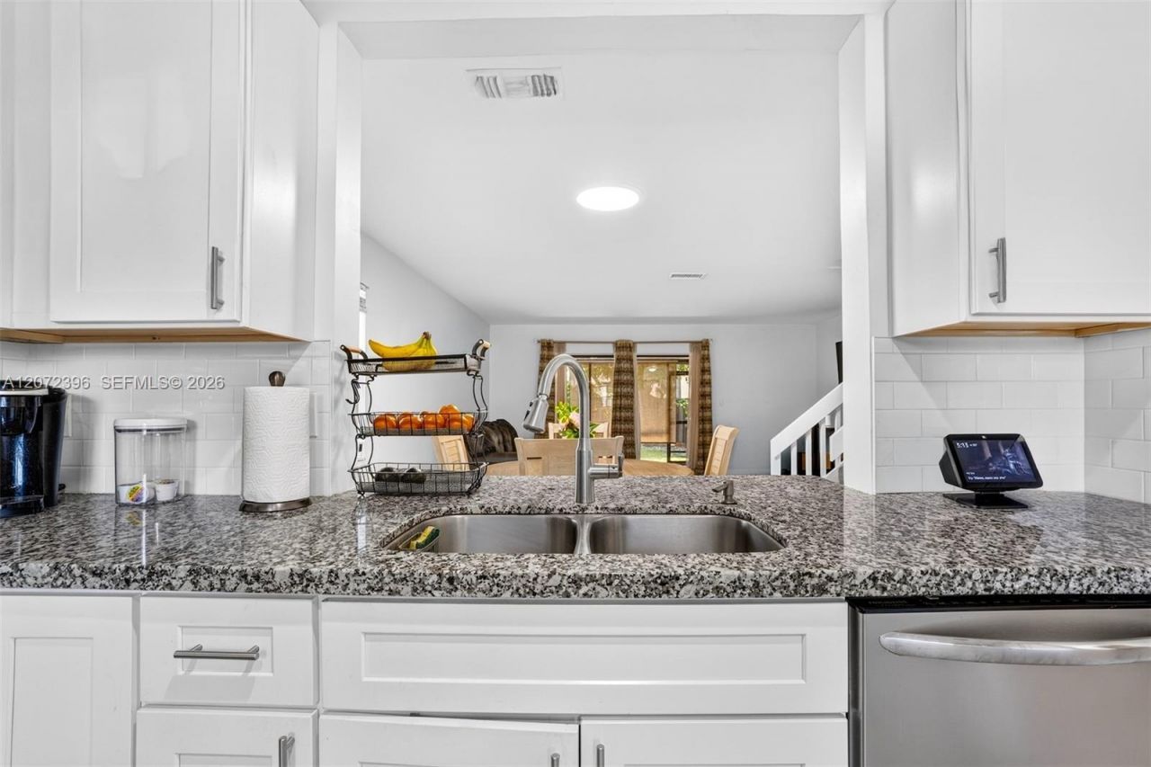 10348 NW 3rd St, Pembroke Pines, FL 33026 Photo