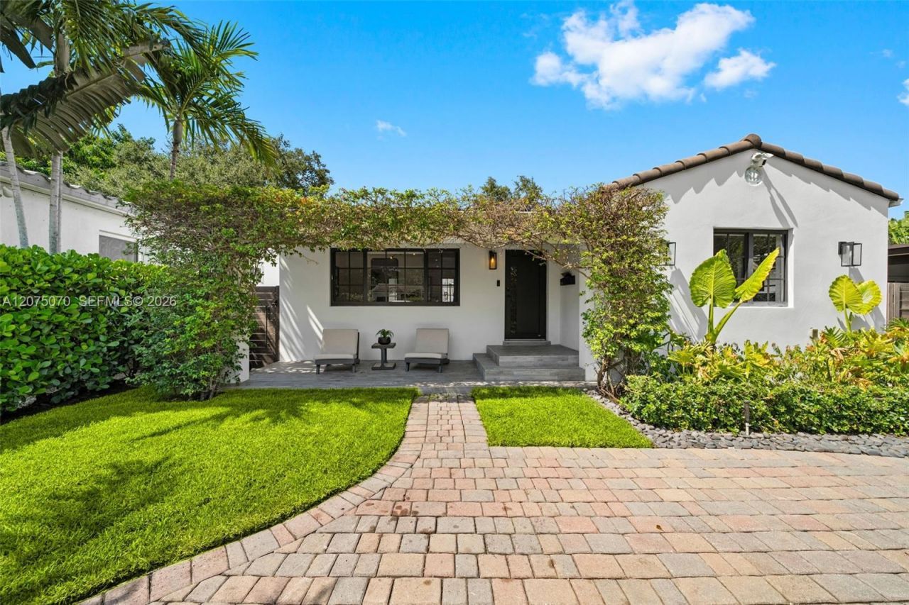 235 NE 90th St, El Portal, FL 33138 Photo