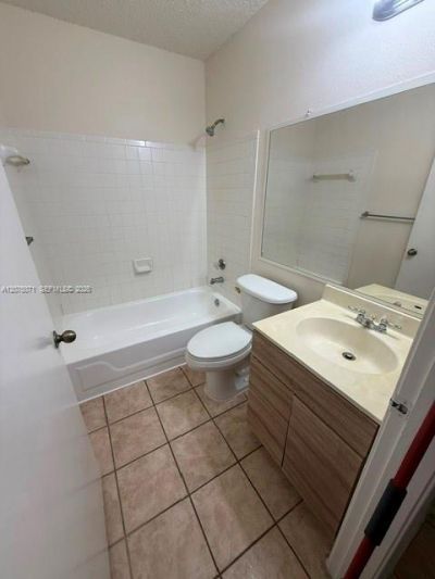 11229 W Atlantic Blvd , Unit 305, Coral Springs, FL 33071 Photo