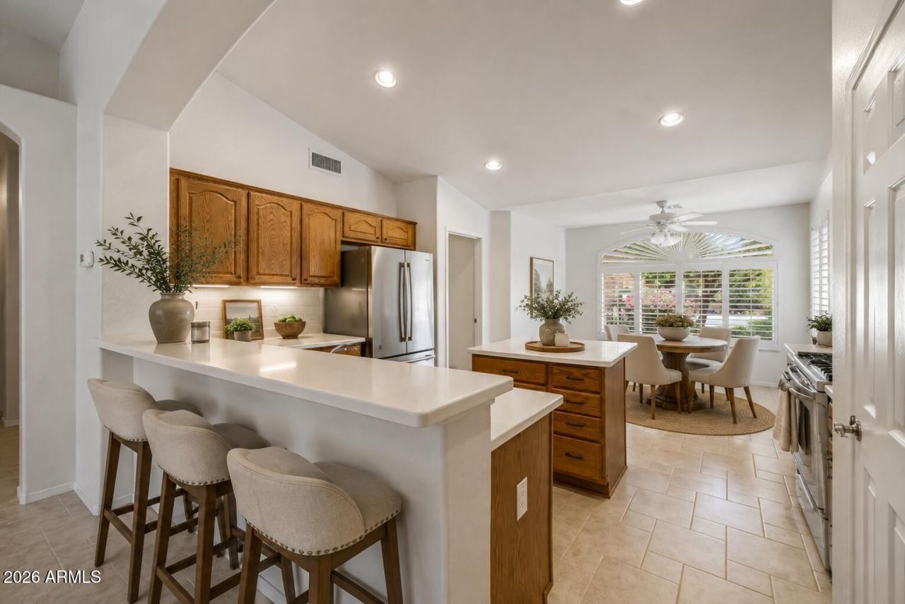 9228 E Champagne Drive, Sun Lakes, AZ 85248 Main Photo