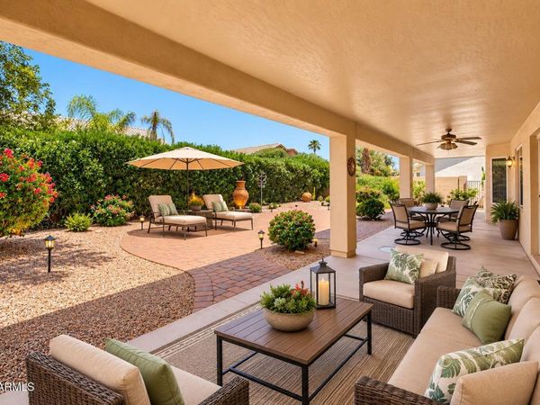 9228 E CHAMPAGNE Drive, Sun Lakes, AZ 85248