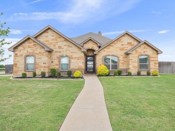 502 Oak Drive, Troy, TX 76579
