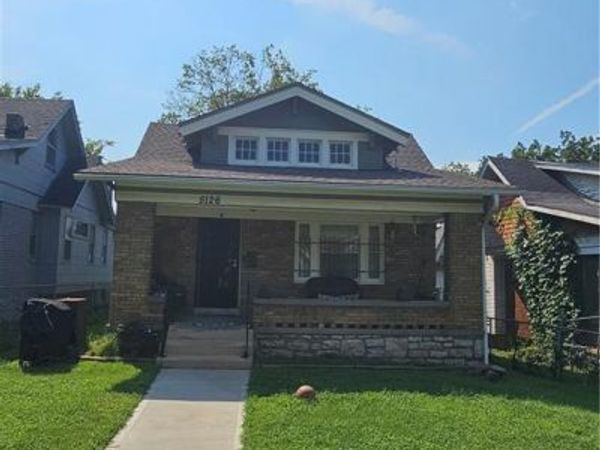 5126 Olive Street, Kansas City, MO 64130