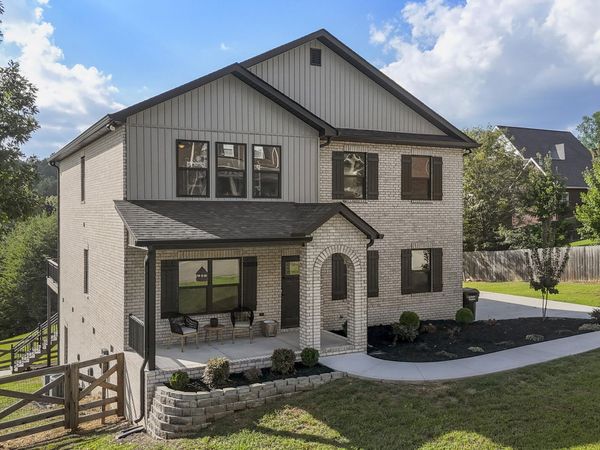 1007 Crown Ridge Lane, Powell, TN 37849